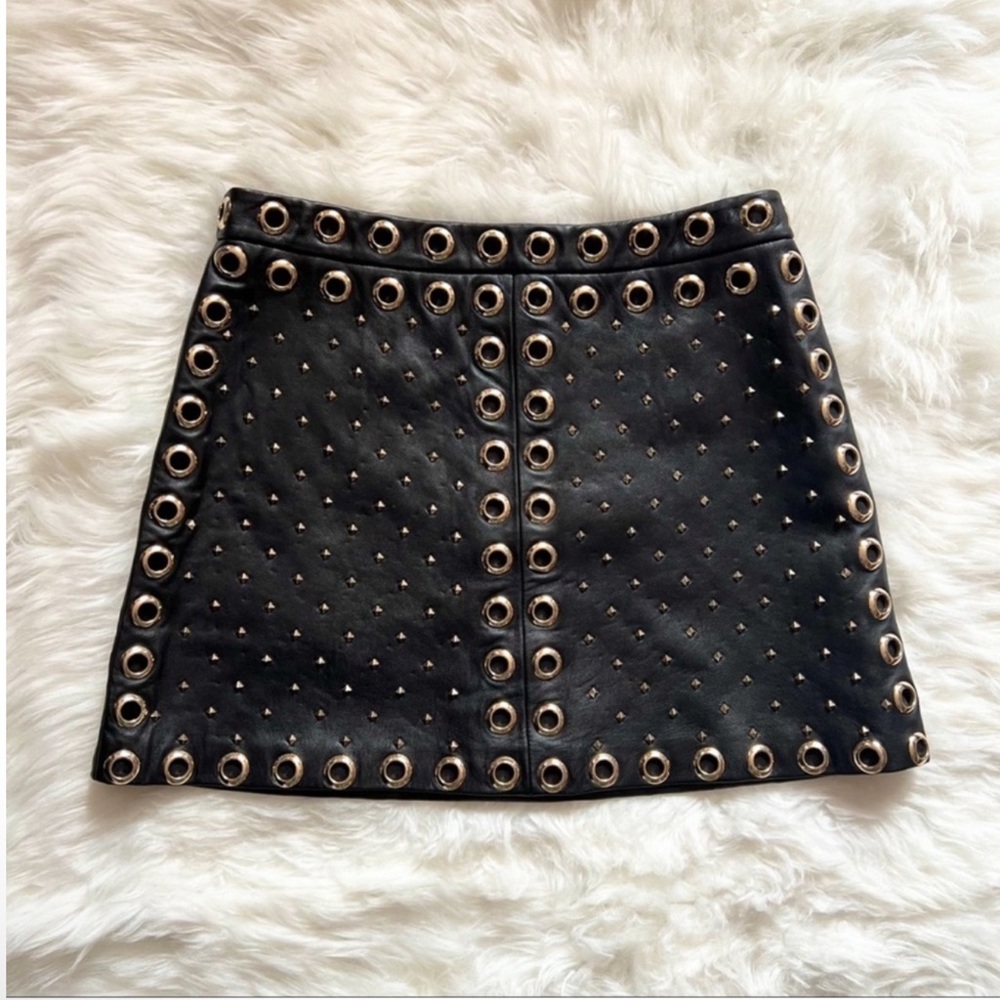 New! ALICE + OLIVIA Embellished Studded Leather Mini Skirt in Black - Picture 7 of 10
